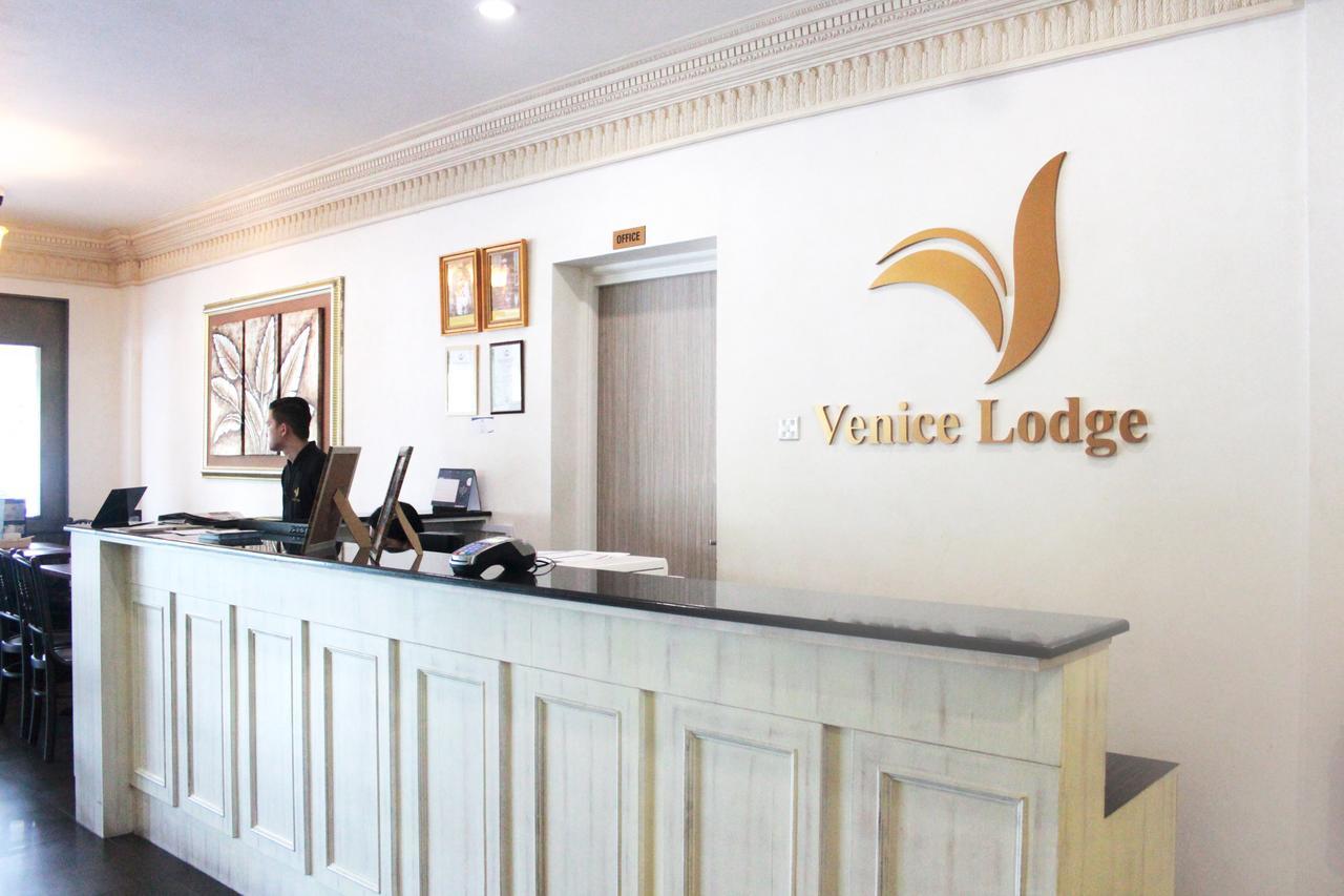 Venice Lodge Бандар-Сери-Бегаван Экстерьер фото